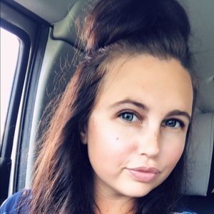 Meet your Posher, Stefanye